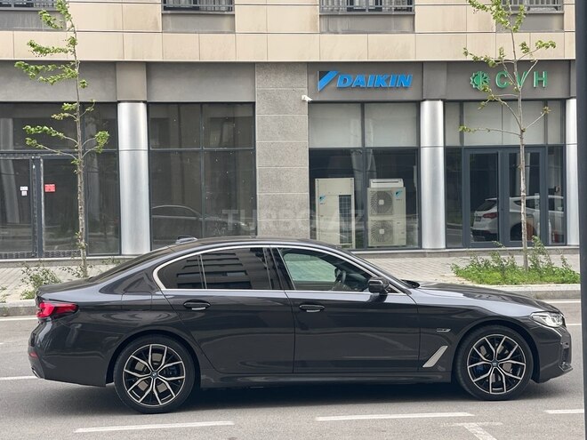 BMW 530e 2022, 29,000 km - 2.0 l - Bakı
