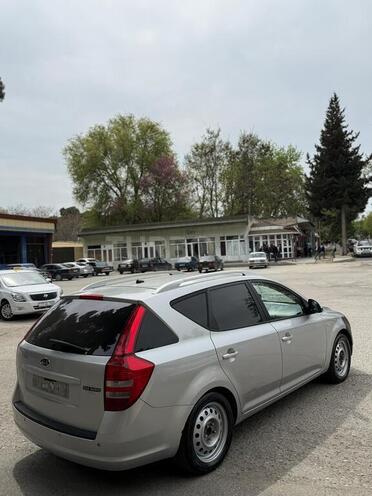 Kia Ceed 2007, 300,000 km - 1.6 л - Xaçmaz