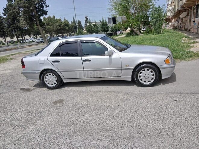 Mercedes C 180 1999, 380,000 km - 1.8 л - Sumqayıt