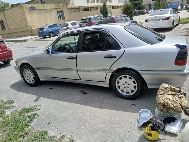 Mercedes C 180 1999, 380,000 km - 1.8 л - Sumqayıt