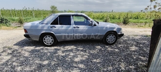 Mercedes 190-3