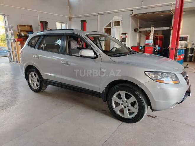 Hyundai Santa Fe 2009, 100,000 km - 2.0 л - Ucar