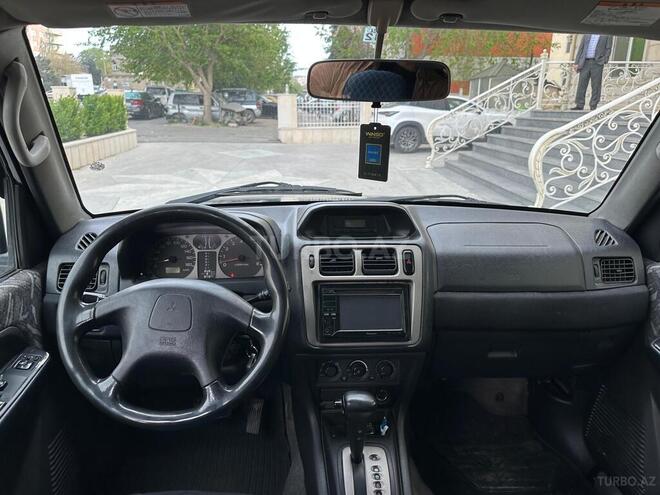 Mitsubishi Pajero io 1999, 300,000 km - 1.8 l - Bakı