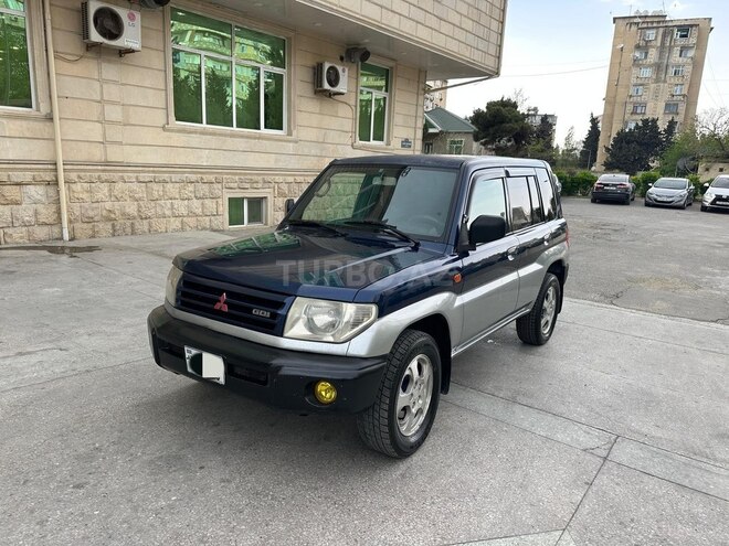 Mitsubishi Pajero io 1999, 300,000 km - 1.8 l - Bakı