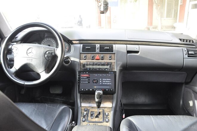 Mercedes E 280 2001, 283,000 km - 2.8 l - Bakı