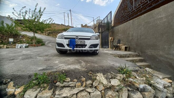 Opel Astra 2005, 400,000 km - 1.6 l - Bakı