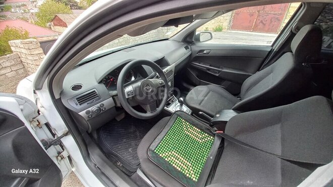 Opel Astra 2005, 400,000 km - 1.6 l - Bakı
