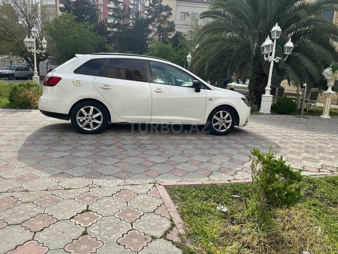 SEAT Ibiza-8