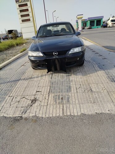 Opel Vectra 1997, 250,000 km - 1.6 l - Bakı