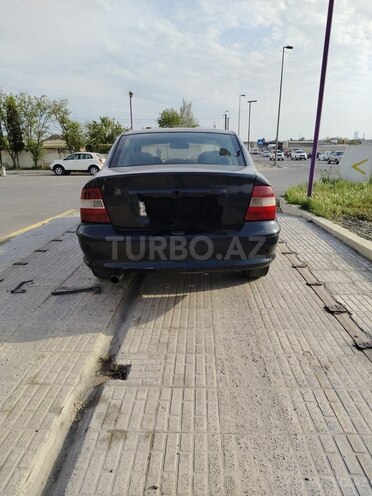 Opel Vectra 1997, 250,000 km - 1.6 l - Bakı