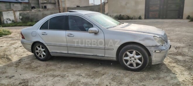 Mercedes C 240 2001, 465,000 km - 2.6 l - Bakı
