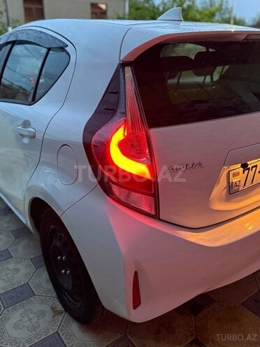 Toyota Aqua 2019, 113,000 km - 1.5 л - Bakı