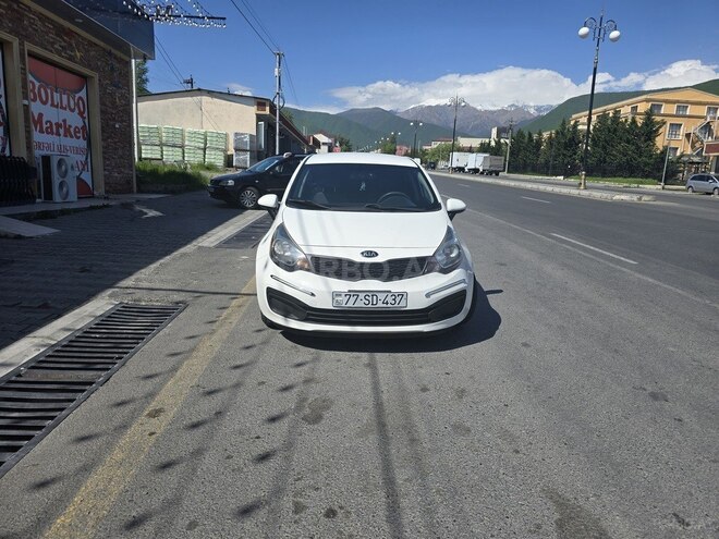 Kia Rio 2015, 193,121 km - 1.6 л - Bakı