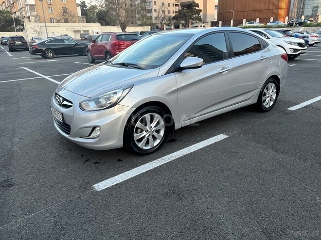 Hyundai Accent 2012, 220,000 km - 1.6 л - Bakı