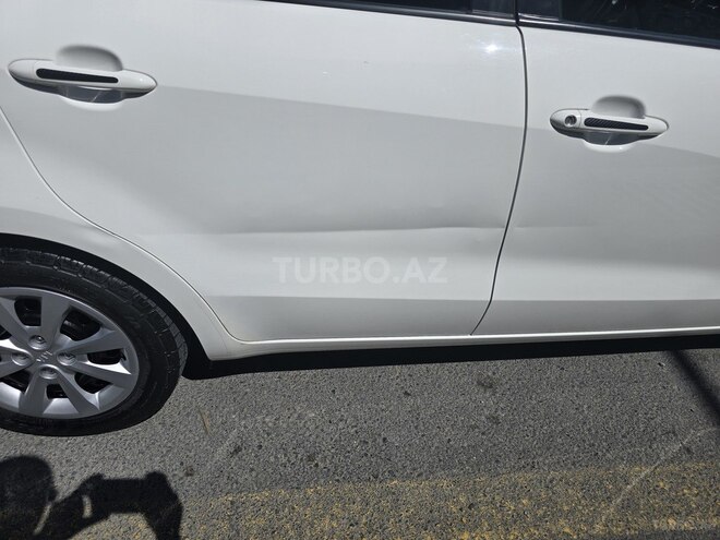 Kia Rio 2015, 193,121 km - 1.6 л - Bakı