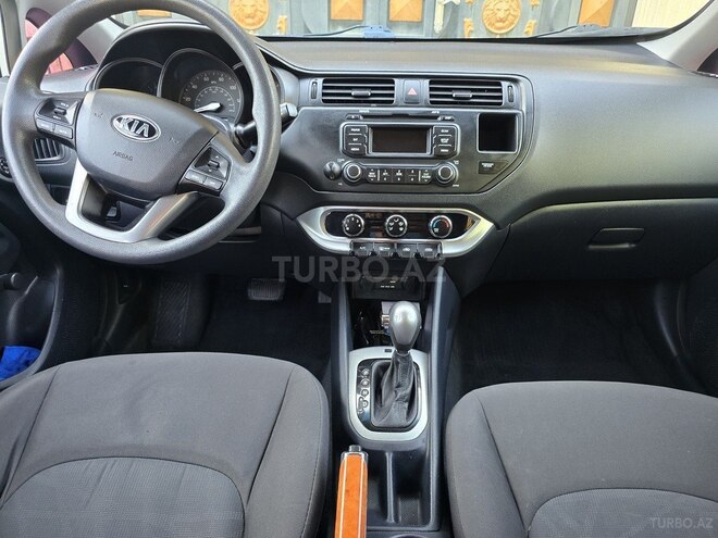 Kia Rio 2015, 193,121 km - 1.6 л - Bakı