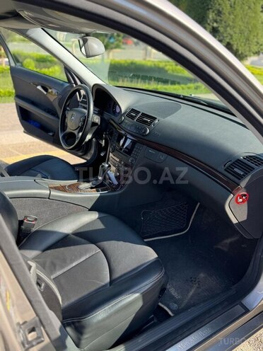 Mercedes E 200 2005, 258,000 km - 1.8 l - Bakı