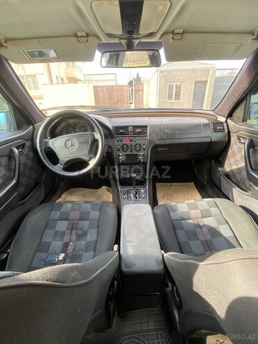 Mercedes C 220 1995, 250,000 km - 2.2 л - Bakı
