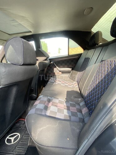 Mercedes C 220 1995, 250,000 km - 2.2 л - Bakı
