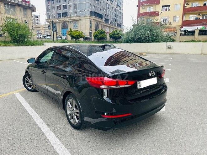 Hyundai Elantra 2018, 108,000 km - 2.0 l - Bakı