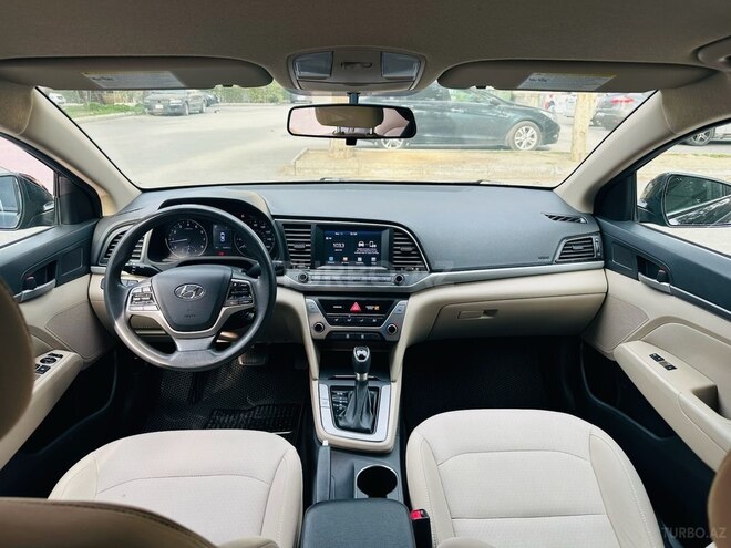 Hyundai Elantra 2018, 108,000 km - 2.0 l - Bakı