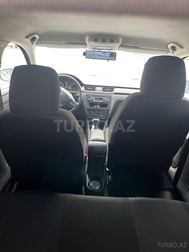 SEAT Toledo 2015, 242,253 km - 1.6 l - Bakı