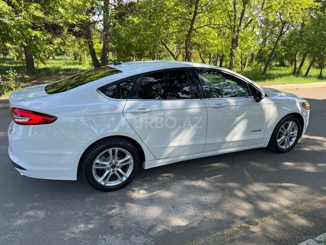 Ford Fusion (North America) 2018, 138,600 km - 2.0 l - Gəncə