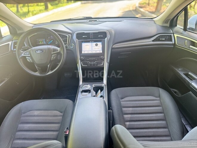 Ford Fusion (North America) 2018, 138,600 km - 2.0 l - Gəncə
