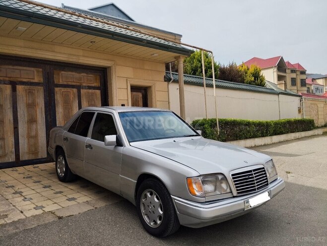 Mercedes E 200 1993, 455,000 km - 2.0 l - Bakı