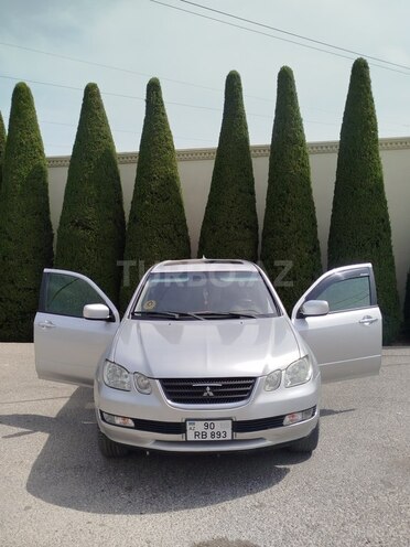 Mitsubishi Airtrek 2001, 275,434 km - 2.4 l - Bakı