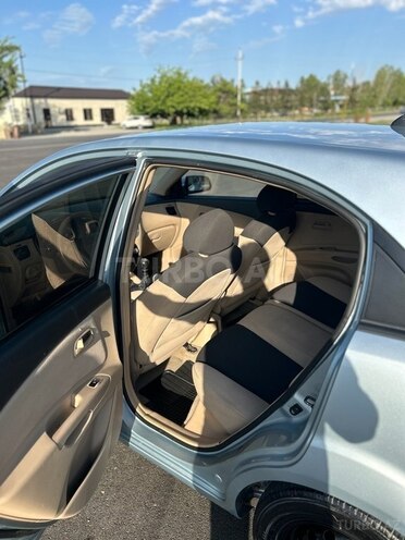 Kia Rio 2006, 310,000 km - 1.5 l - Göyçay