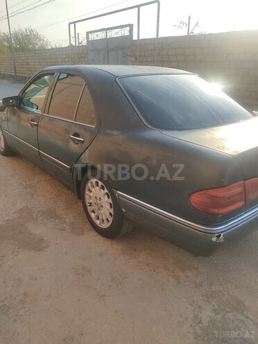 Mercedes E 230 1995, 338,888 km - 2.3 l - Bakı