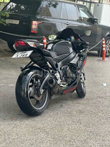 Suzuki  2011, 23,000 km - 0.6 l - Bakı