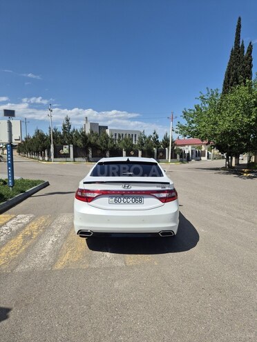 Hyundai Grandeur 2015, 216,000 km - 2.0 l - Tovuz