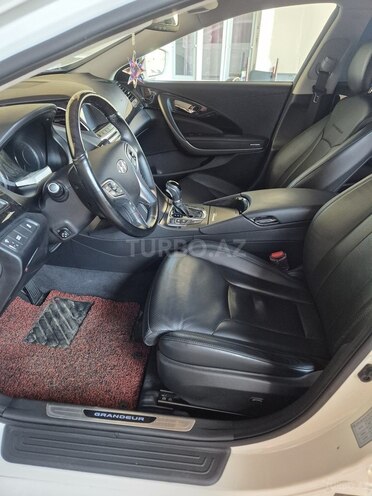 Hyundai Grandeur 2015, 216,000 km - 2.0 l - Tovuz