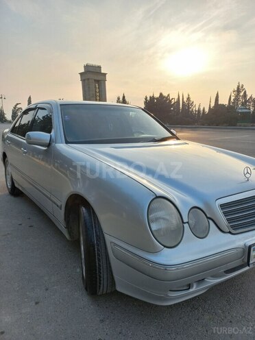 Mercedes E 270 1999, 335,000 km - 2.7 l - Hacıqabul