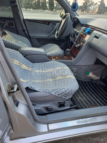 Mercedes E 270 1999, 335,000 km - 2.7 l - Hacıqabul