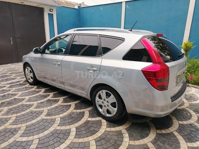 Kia Ceed 2010, 238,000 km - 1.6 л - Bakı