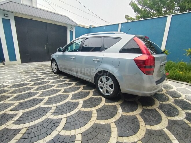 Kia Ceed 2010, 238,000 km - 1.6 л - Bakı
