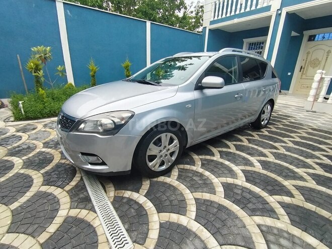 Kia Ceed 2010, 238,000 km - 1.6 л - Bakı
