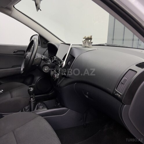 Hyundai i30 2009, 250,111 km - 1.4 l - Sumqayıt