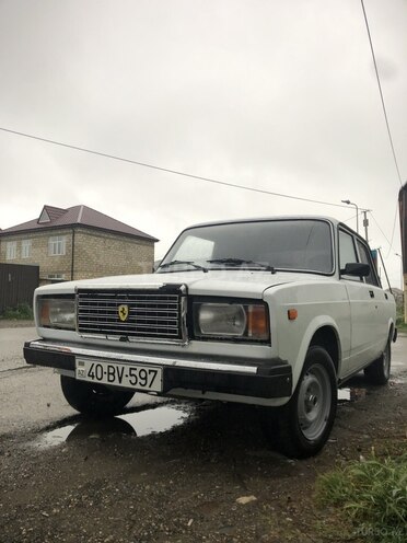 LADA (VAZ) 2107 2005, 95,000 km - 1.6 l - Quba