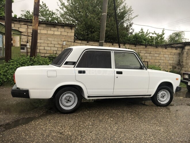 LADA (VAZ) 2107 2005, 95,000 km - 1.6 l - Quba