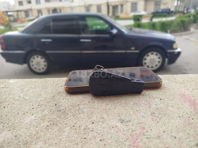 Mercedes C 180 1999, 289,523 km - 1.8 л - Bakı