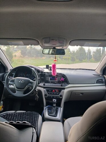 Hyundai Elantra 2016, 302,557 km - 2.0 l - Bakı