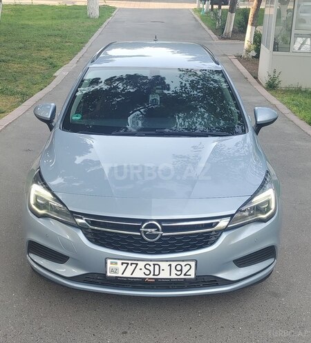 Opel Astra 2018, 197,220 km - 1.6 l - Bakı