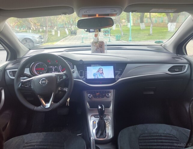 Opel Astra 2018, 197,220 km - 1.6 l - Bakı