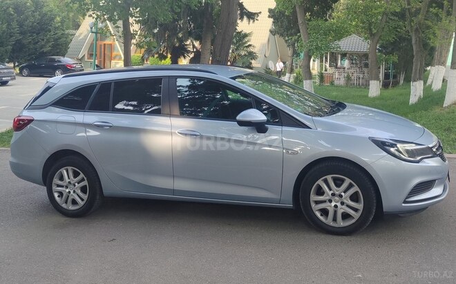 Opel Astra 2018, 197,220 km - 1.6 l - Bakı