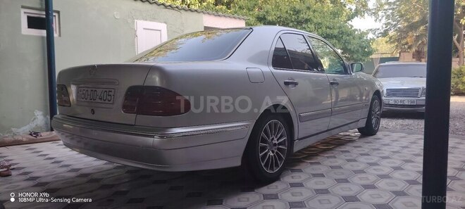 Mercedes C 200 1998, 331,579 km - 2.0 l - Ağcabədi