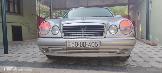 Mercedes C 200 1998, 331,579 km - 2.0 l - Ağcabədi